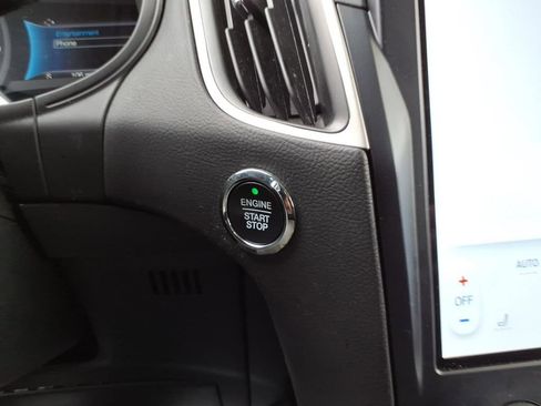 Certified 2024 Ford Edge SEL AWD/4WD image 22