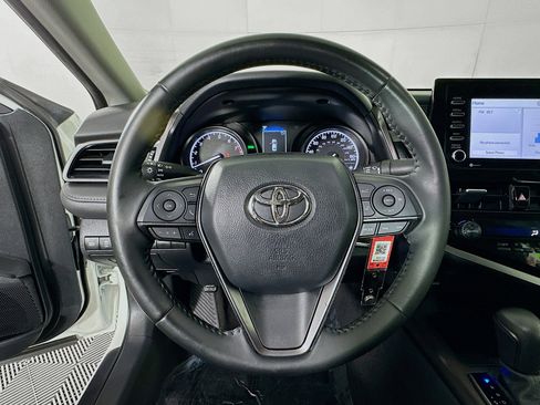 Used 2023 Toyota Camry SE image 15