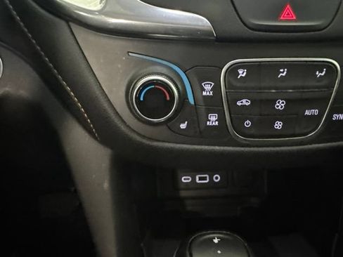 Used 2019 Chevrolet Equinox Premier w/ LPO, Cargo Package FWD image 5