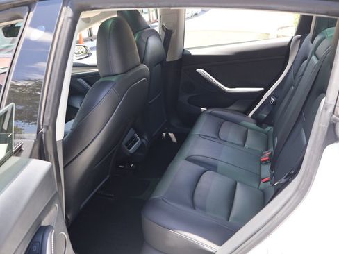 Used 2023 Tesla Model 3 Standard Range RWD image 34