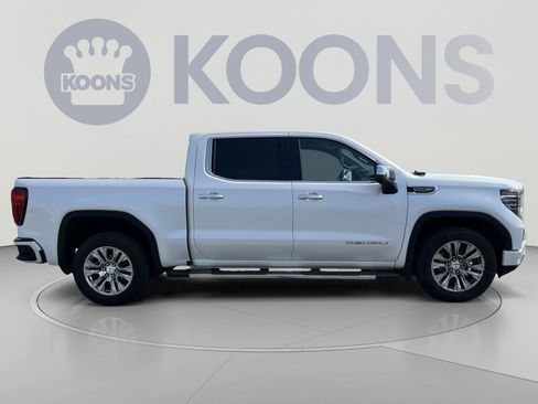 Used 2023 GMC Sierra 1500 Denali AWD/4WD image 8