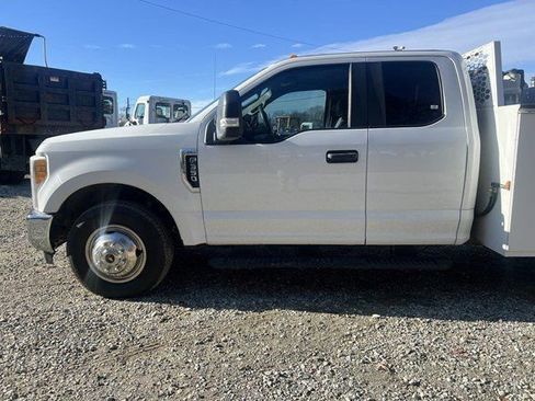 Used 2017 Ford F350 XL w/ Power Equipment Group image 44