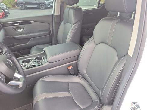 Certified 2025 Honda Pilot EX-L image 21
