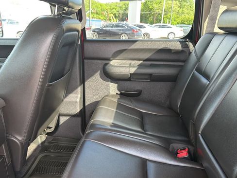 Used 2011 Chevrolet Silverado 2500 LT w/ Interior Plus Package AWD/4WD image 53