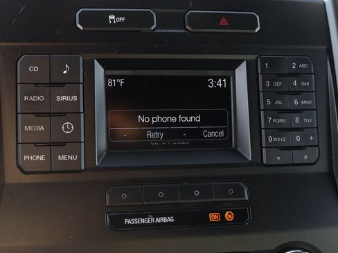 Used 2017 Ford F550 2WD Regular Cab Super Duty image 37