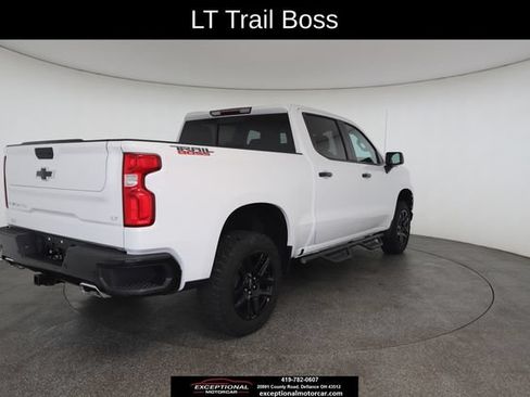 Used 2021 Chevrolet Silverado 1500 LT Trail Boss w/ LT Trail Boss Premium Package AWD/4WD image 18