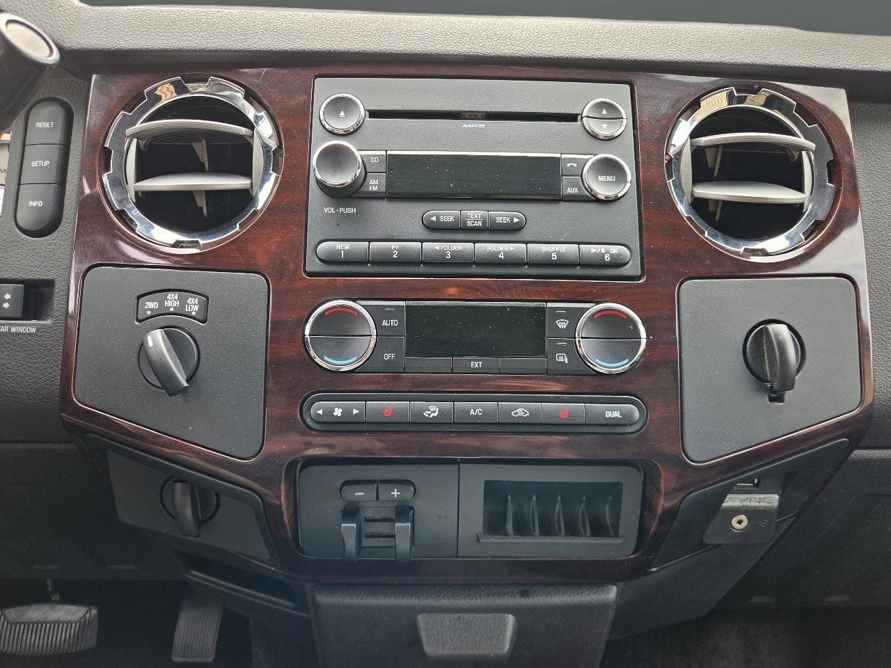 Used 2010 Ford F250 Lariat AWD/4WD image 20