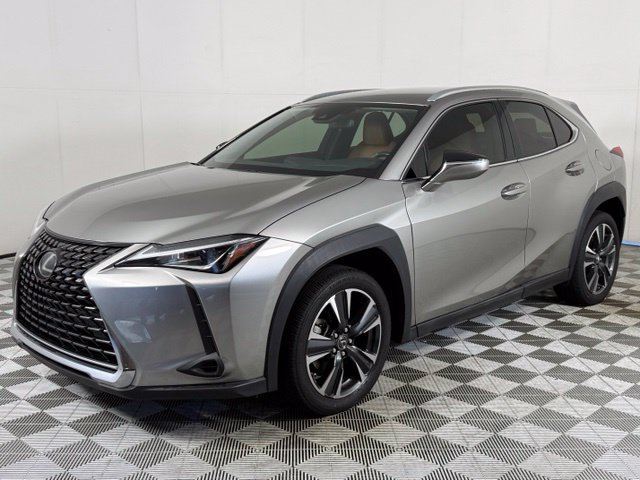 Used 2022 Lexus UX 200 FWD image 2