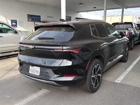 Used 2025 Chevrolet Equinox EV LT w/ Convenience Package image 6