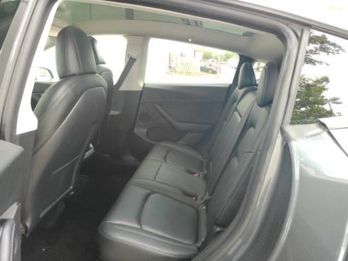 Used 2021 Tesla Model Y Long Range AWD/4WD image 20