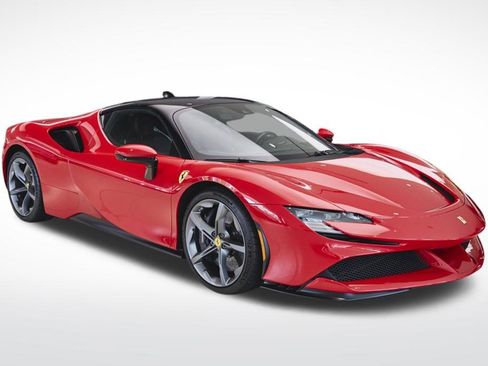 Used 2022 Ferrari SF90 Stradale image 7