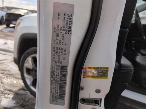 Used 2020 Jeep Compass Limited image 28