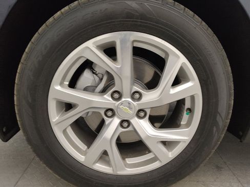 Used 2018 Chevrolet Equinox LT image 31