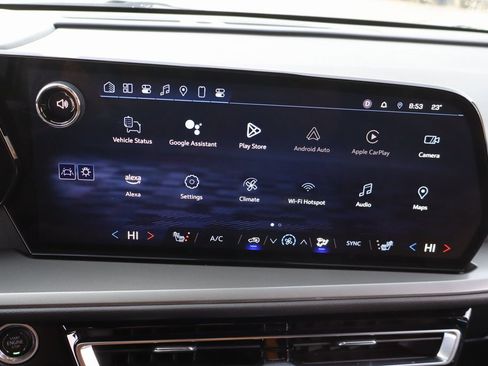 Used 2024 Chevrolet Traverse LS w/ Midnight/Sport Edition image 9