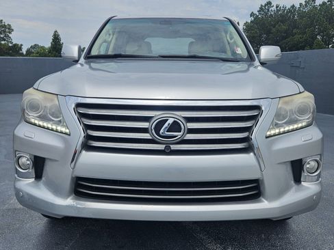 Used 2013 Lexus LX 570 4WD w/ Luxury Pkg image 8