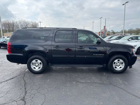 Used 2010 Chevrolet Suburban LS RWD image 5