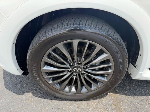 Used 2024 INFINITI QX80 Sensory w/ Cargo Package AWD/4WD image 25