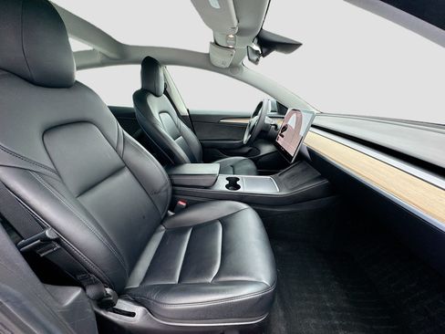 Used 2021 Tesla Model 3 Standard Range Plus RWD image 19