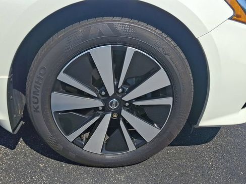 Used 2019 Nissan Altima 2.5 SL AWD/4WD image 8