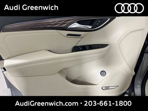 Used 2022 Buick Envision Avenir AWD/4WD image 21