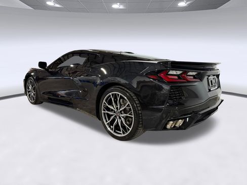 Used 2024 Chevrolet Corvette Stingray Preferred Cpe w/ Z51 Performance Package image 3