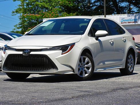 Used 2021 Toyota Corolla LE FWD image 5