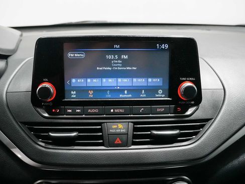 Used 2022 Nissan Altima 2.5 S FWD image 12