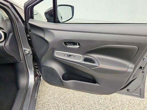 Used 2025 Nissan Versa SR w/ Trunk Package FWD image 24