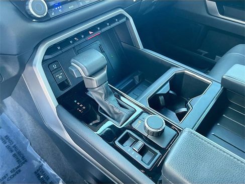 Used 2022 Toyota Tundra Limited image 24