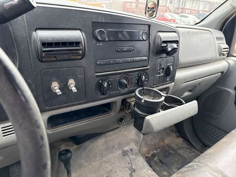 Used 2007 Ford F250 XL image 21
