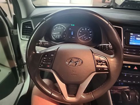 Used 2017 Hyundai Tucson Sport AWD/4WD image 5
