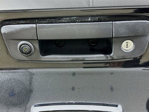 Used 2018 RAM 2500 Laramie w/ Convenience Group image 18