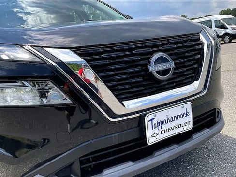 Used 2023 Nissan Rogue SV FWD image 29
