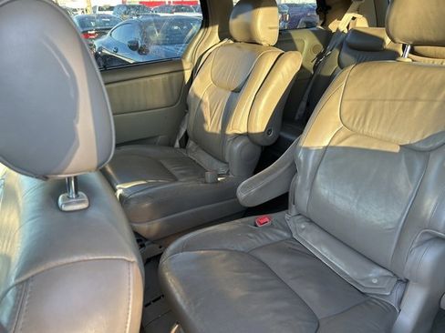 Used 2006 Toyota Sienna image 12