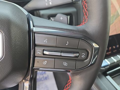 New 2026 GMC Yukon AT4 Ultimate AWD/4WD image 17