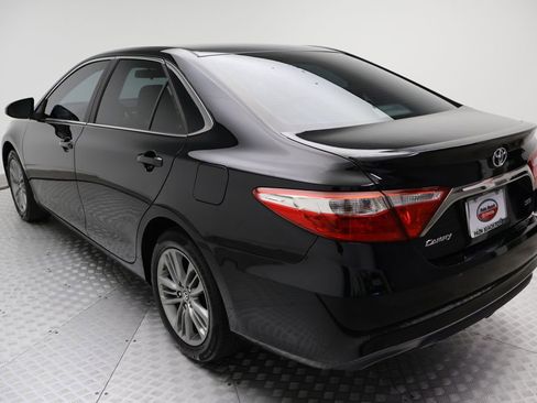 Certified 2017 Toyota Camry SE image 11
