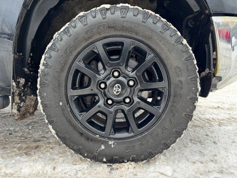 Used 2014 Toyota Tundra SR5 image 13