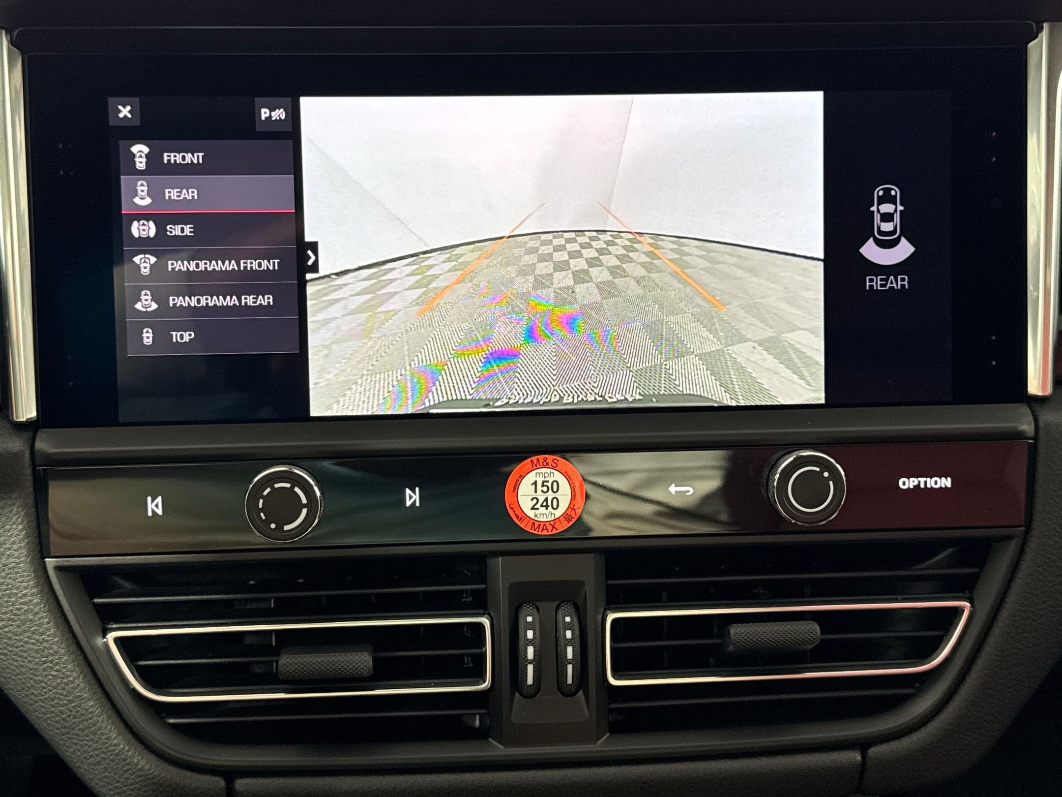 Certified 2026 Porsche Macan AWD/4WD image 18