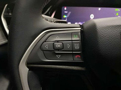 Used 2023 Jeep Grand Cherokee 4WD 4xe image 33