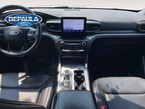 Used 2020 Ford Explorer XLT w/ Equipment Group 202A AWD/4WD image 13