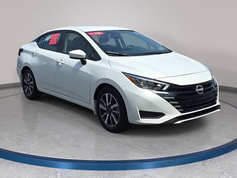 Used 2025 Nissan Versa SV w/ Trunk Package image 3