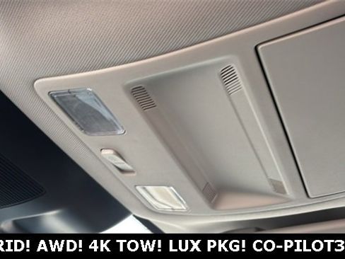 New 2025 Ford Maverick XLT w/ Equipment Group 301A image 19