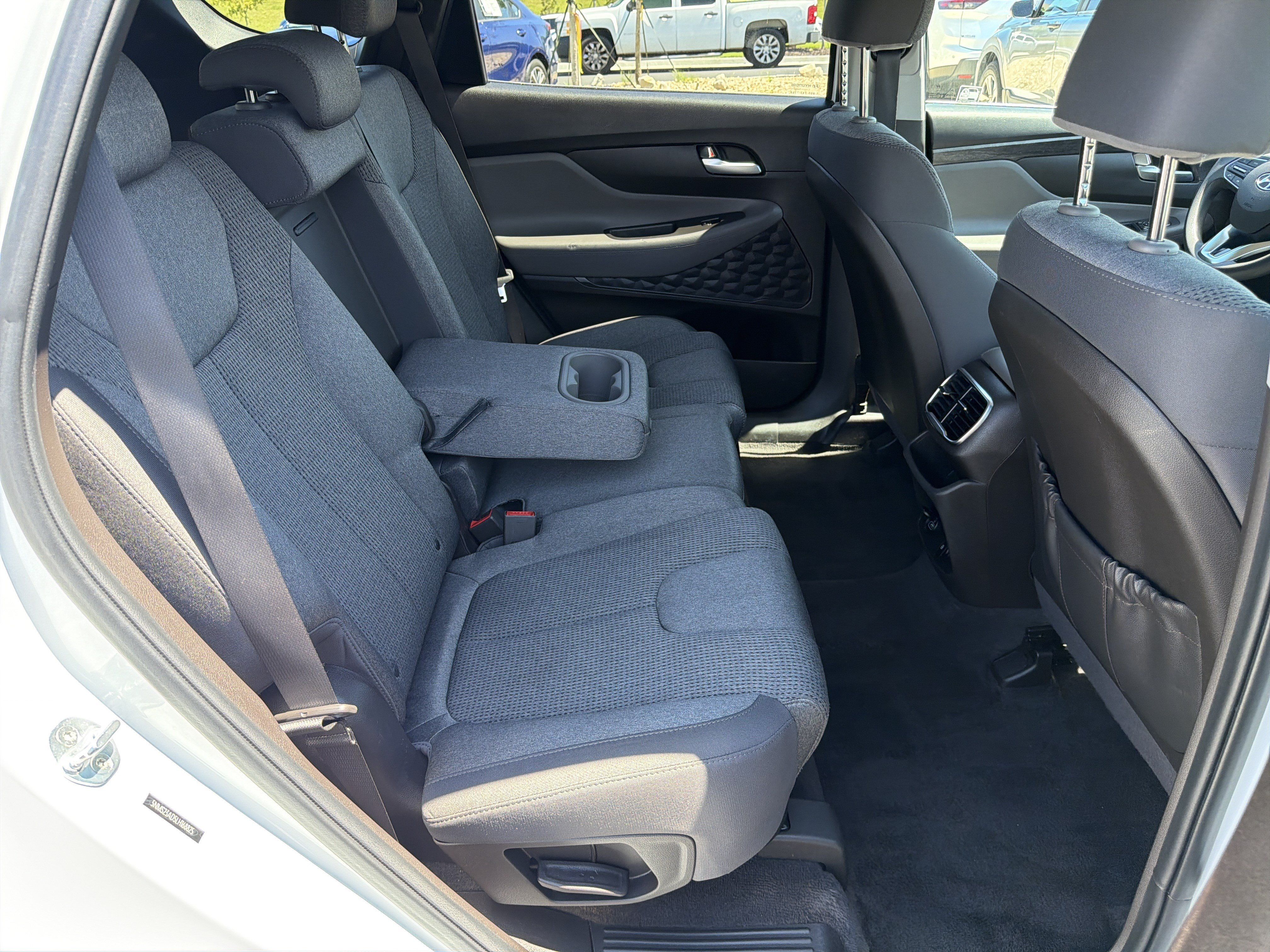 Used 2020 Hyundai Santa Fe SE FWD image 15