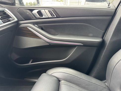 Used 2025 BMW X7 xDrive40i image 24