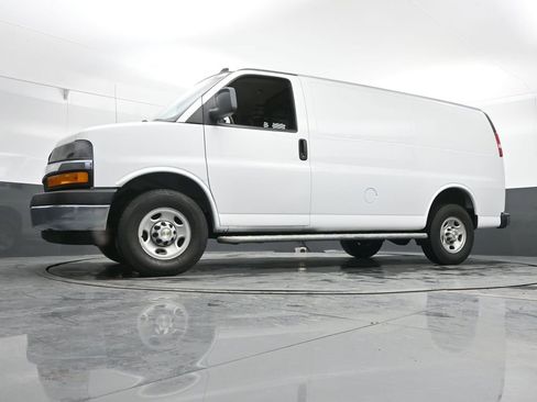 Used 2023 Chevrolet Express 2500 w/ Driver Convenience Package image 44