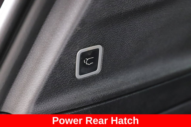 Used 2025 Chrysler Pacifica Limited FWD image 32
