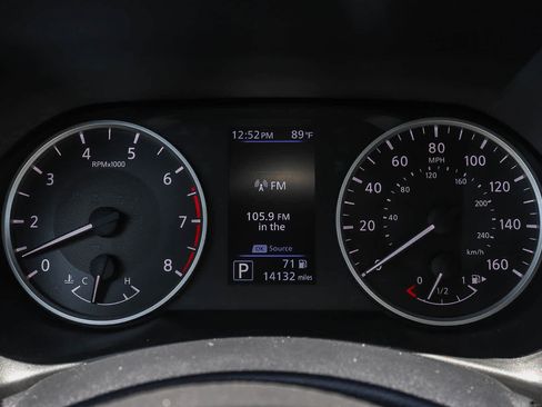 Used 2024 Nissan Sentra S FWD image 32