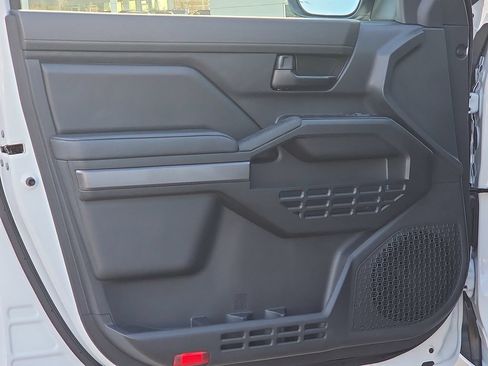 Certified 2026 Toyota Tacoma SR5 AWD/4WD image 17