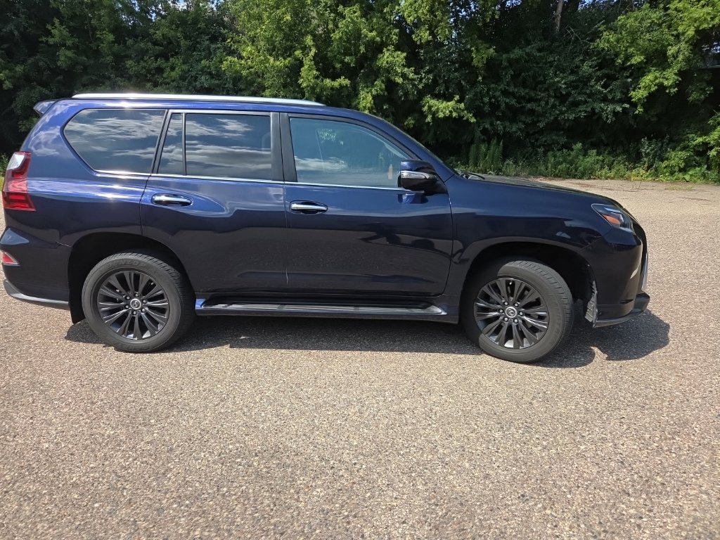 Used 2021 Lexus GX 460 Premium w/ Accessory Package AWD/4WD image 20