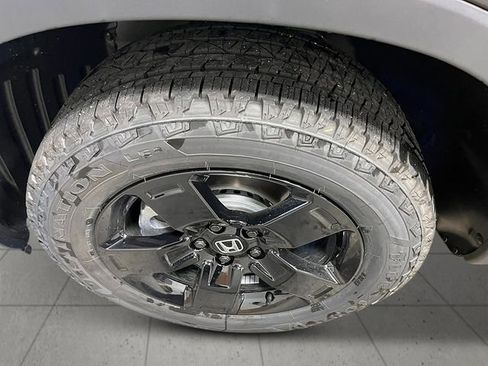 New 2025 Honda Ridgeline Black Edition image 10